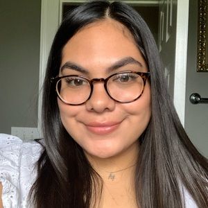 Meet your Posher, Marissa